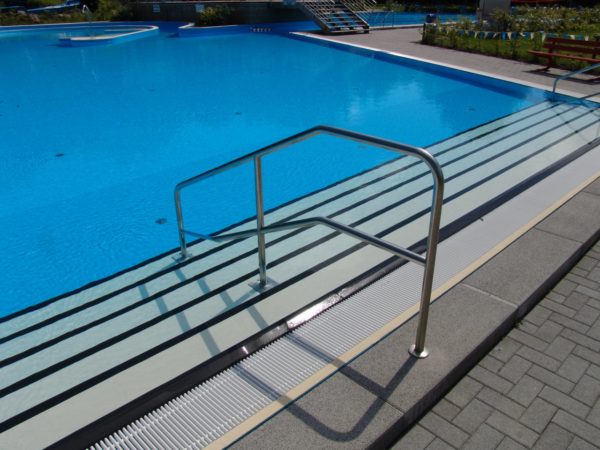 Dsc06084I Ihr Experte für Schwimmsportgeräte und Wasserattraktionen für öffentliche Schwimmbäder