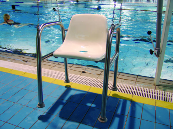 R12HFS Lifter Haengender Sitz I Ihr Experte für Schwimmsportgeräte und Wasserattraktionen für öffentliche Schwimmbäder