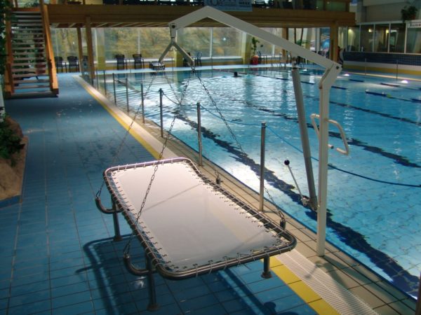 R12Lgesamtl Ihr Experte für Schwimmsportgeräte und Wasserattraktionen für öffentliche Schwimmbäder