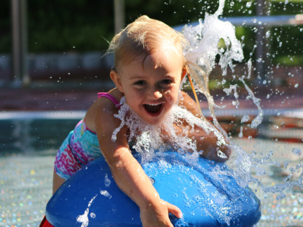 Oxy 2 tanzender Ball 066 I Ihr Experte für Schwimmsportgeräte und Wasserattraktionen für öffentliche Schwimmbäder