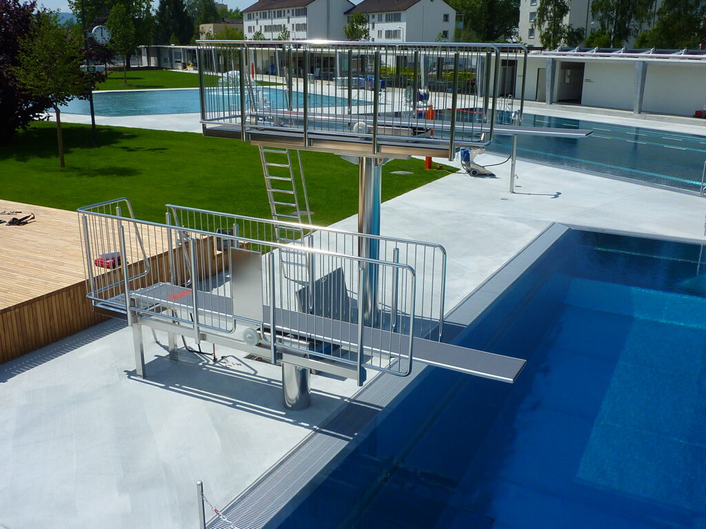 jobs bei Roigk ROIGK P1070566 Ihr Experte für Schwimmsportgeräte und Wasserattraktionen für öffentliche Schwimmbäder
